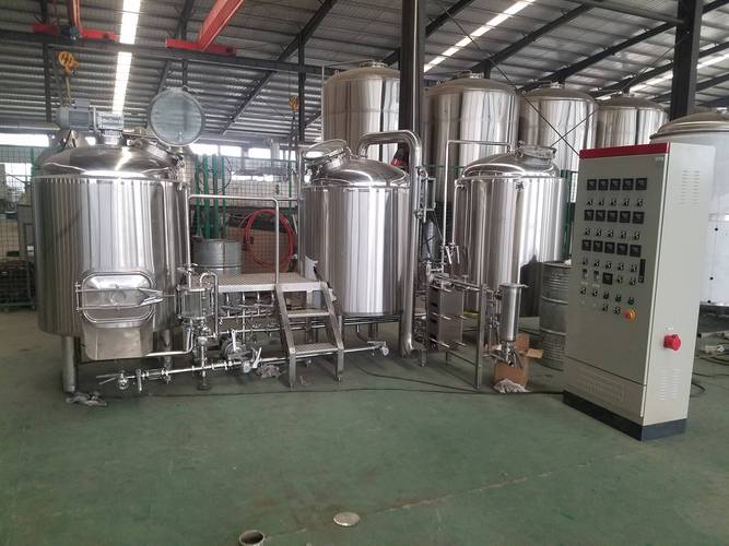 宏伟全套啤酒设备一套多少钱？开精酿厂到底得配齐哪些？